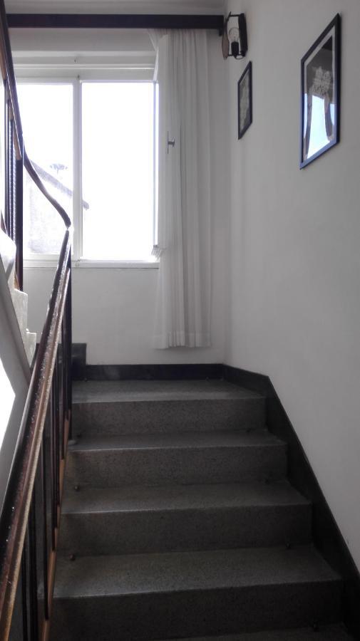 Holiday House Belavista โนวีวีโนดอลสกี ภายนอก รูปภาพ